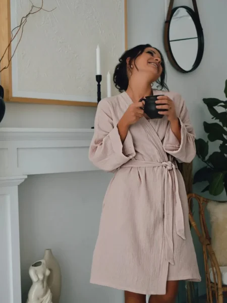 Pudra Organik Sertifikalı 4 Kat Müslin Sabahlık